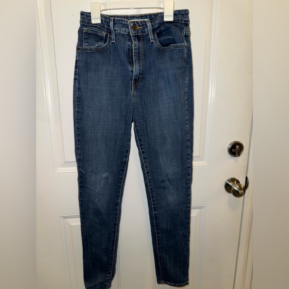 Levi's Women's Classic Blue Skinny Jeans
